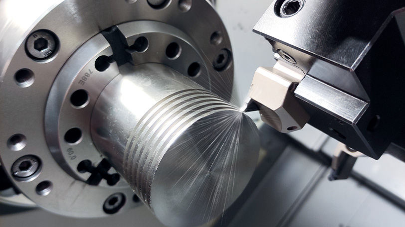 ATS grooving system during the machining of a component in the machine