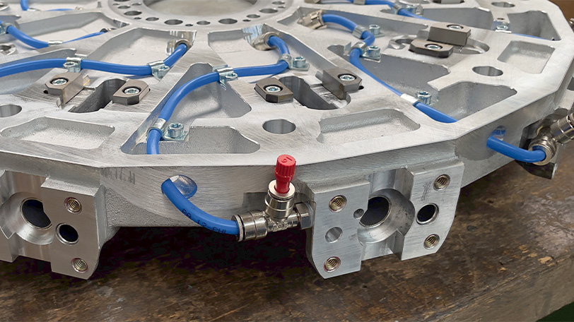 Components manufactured by the Kneer company